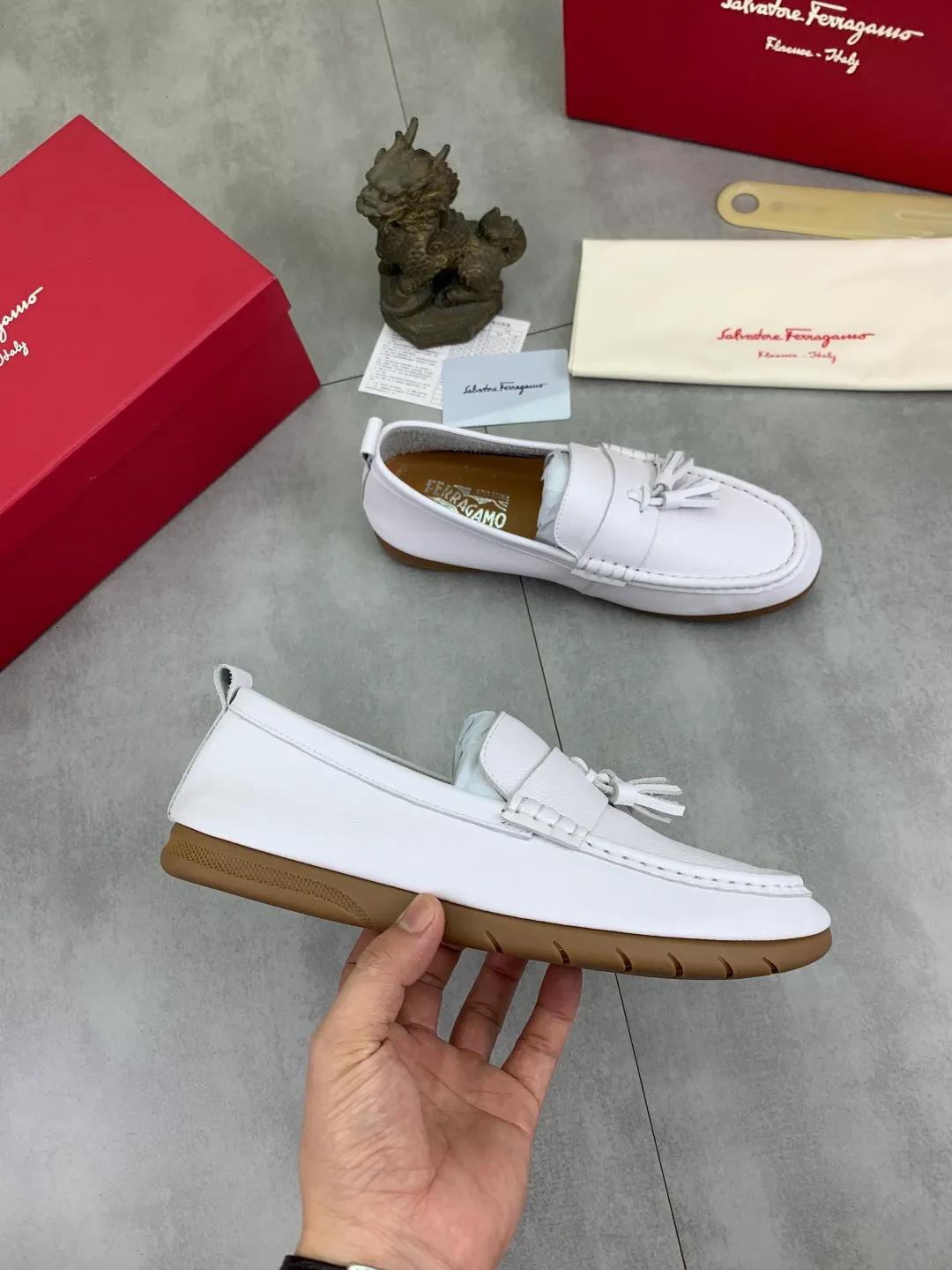 Men's shoes 💰P480 New model [Ferragamo/Ferragamo] Latest model Original imported calfskin, imported pigskin lining + original luxury metal buckle + original rubber outsole Soft and comfortable Size number: 38-44